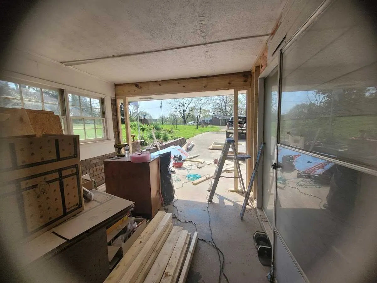 Air movers and dehumidifier for Drying & Dehumidification in Manassas Park